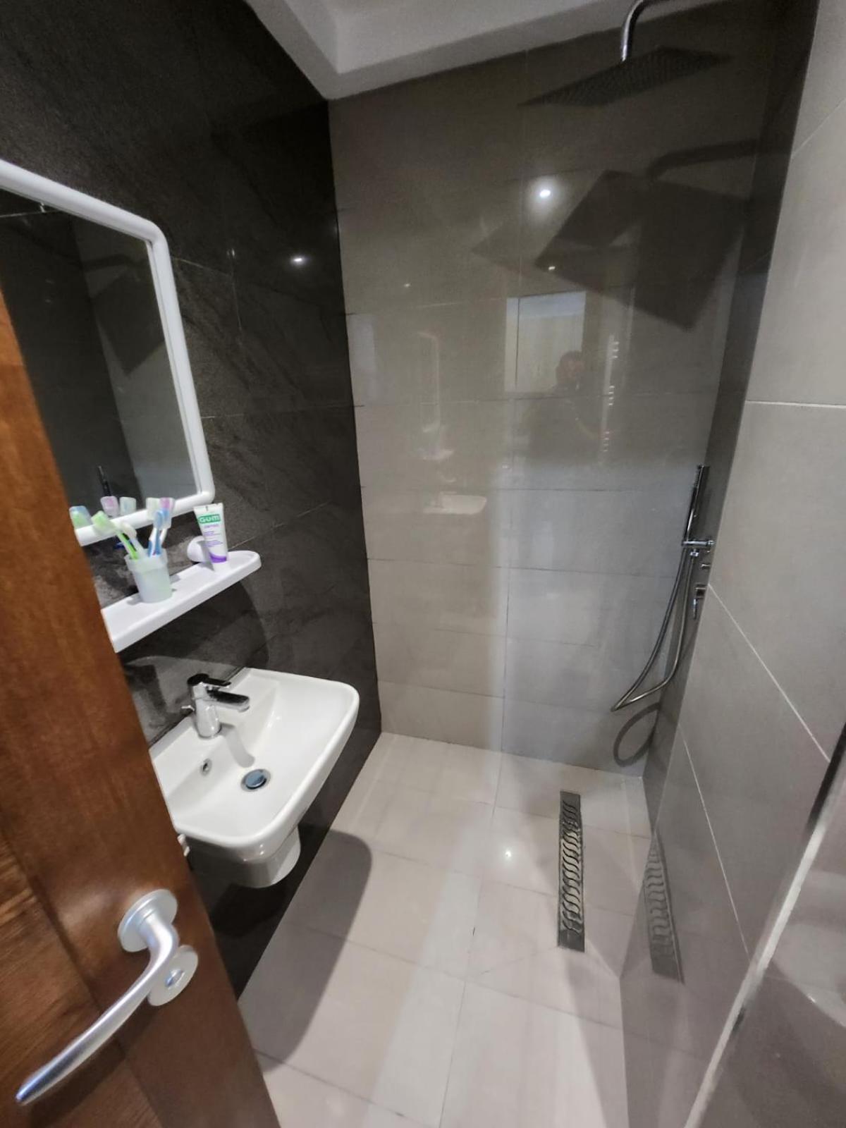 Elegant S1 Meuble Garde A Ariana -Tunis Appartement Buitenkant foto