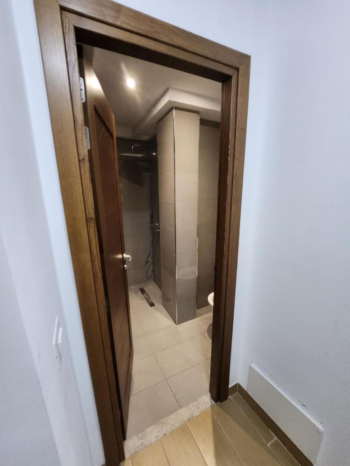 Elegant S1 Meuble Garde A Ariana -Tunis Appartement Buitenkant foto